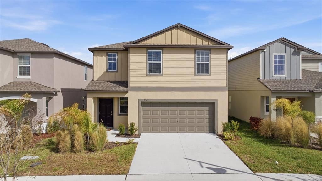 For Sale: $344,500 (4 beds, 2 baths, 1920 Square Feet)