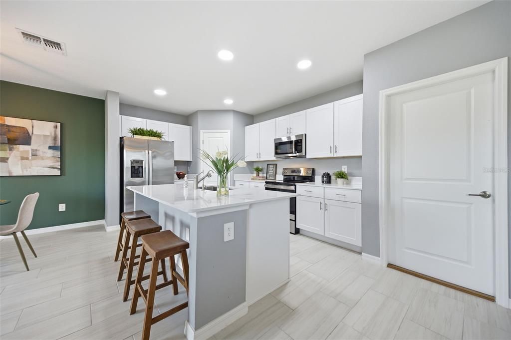 For Sale: $344,500 (4 beds, 2 baths, 1920 Square Feet)