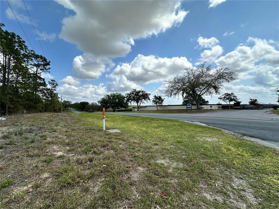 En Venta: $24,500 (0.44 acres)