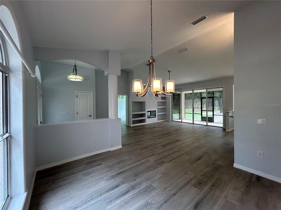 For Rent: $1,900 (3 beds, 1 baths, 1780 Square Feet)