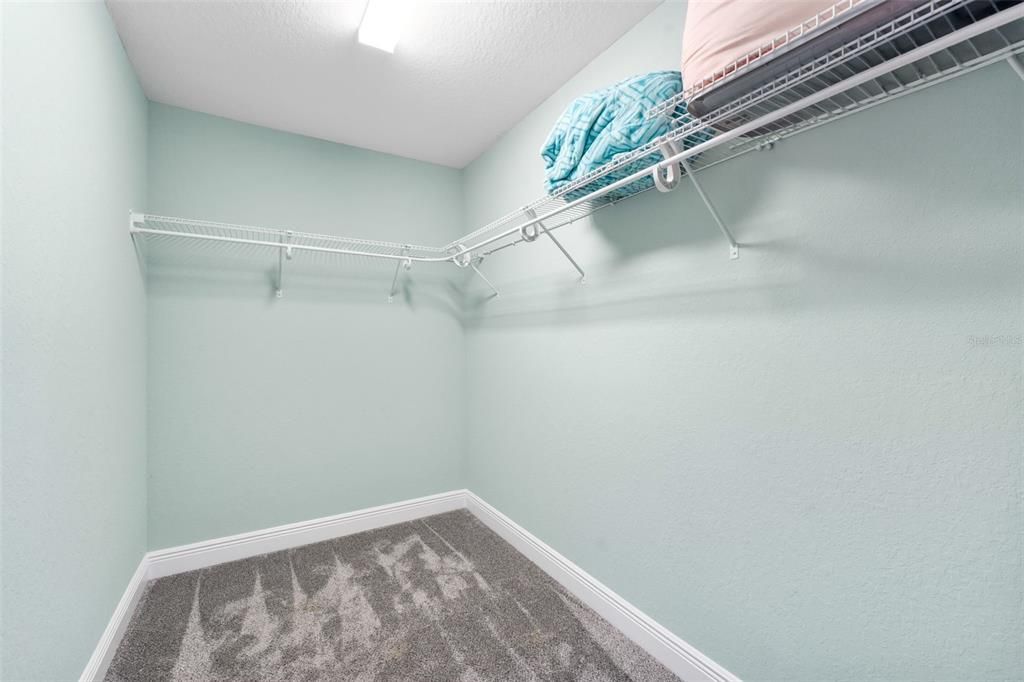 For Sale: $389,000 (3 beds, 2 baths, 1491 Square Feet)