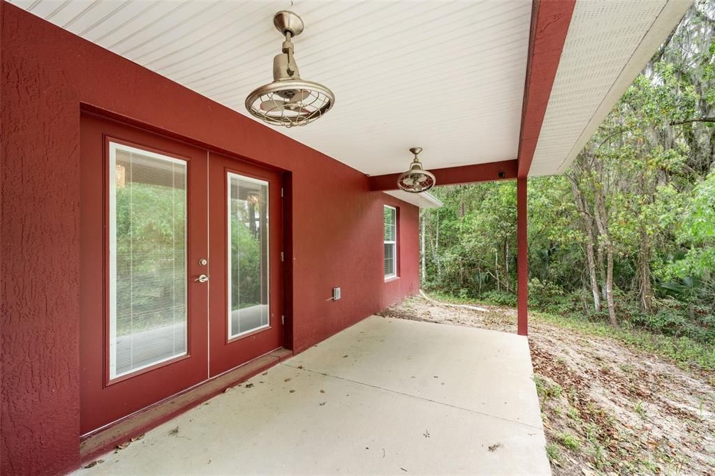For Sale: $389,000 (3 beds, 2 baths, 1491 Square Feet)