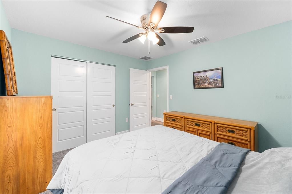 For Sale: $389,000 (3 beds, 2 baths, 1491 Square Feet)
