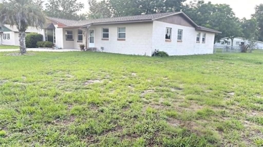 Activo con contrato: $225,000 (4 camas, 2 baños, 1584 Pies cuadrados)