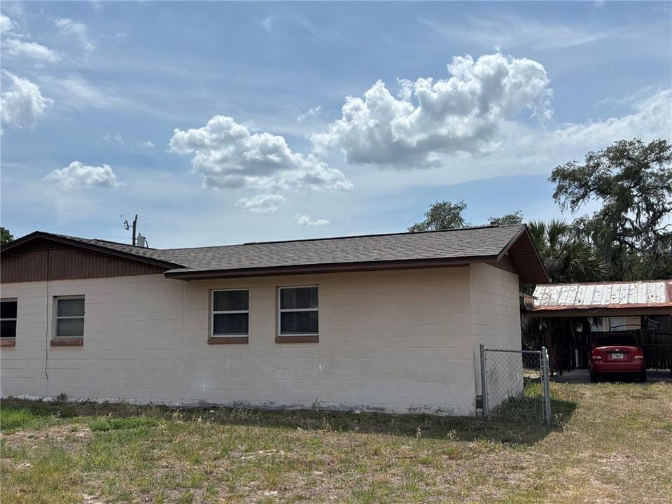 Activo con contrato: $225,000 (4 camas, 2 baños, 1584 Pies cuadrados)