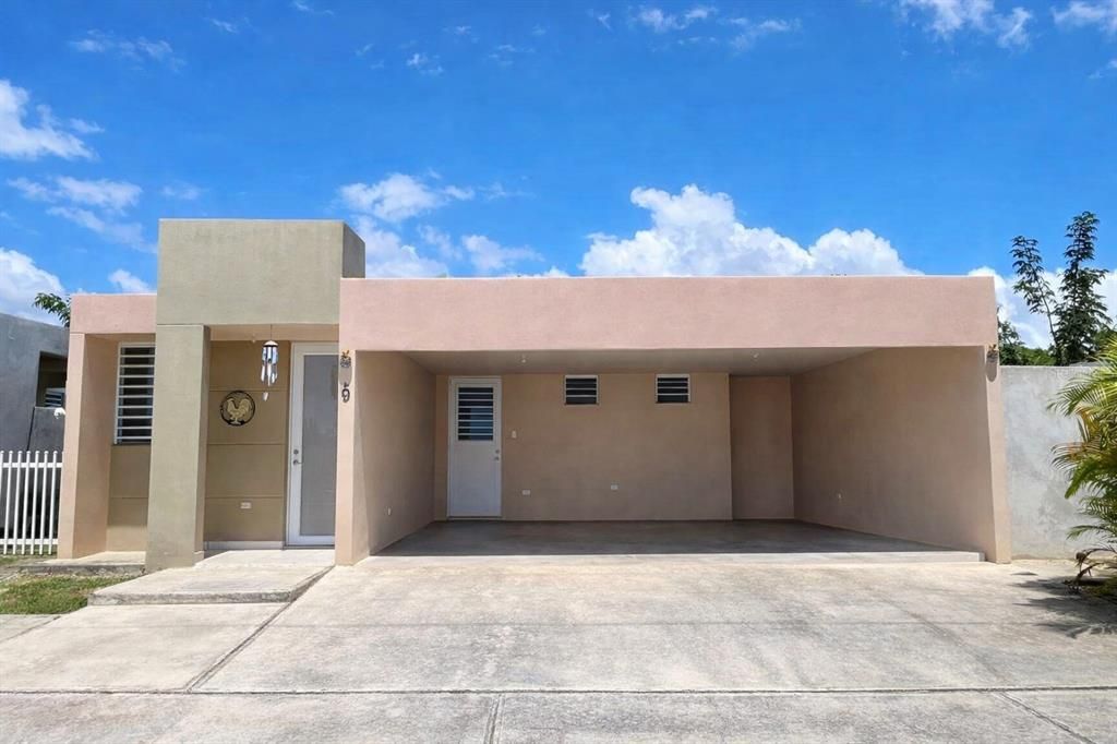 Recently Sold: $174,900 (3 beds, 2 baths, 3642 Square Feet)