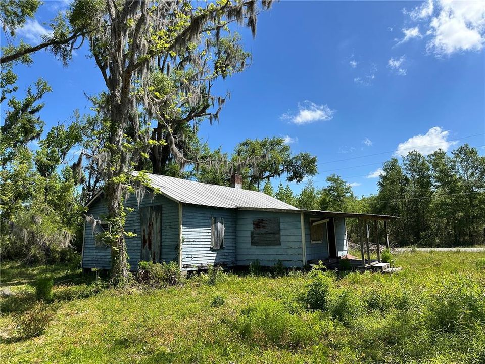 For Sale: $39,999 (3 beds, 1 baths, 1130 Square Feet)