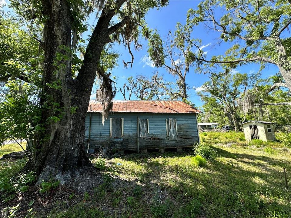 For Sale: $39,999 (3 beds, 1 baths, 1130 Square Feet)