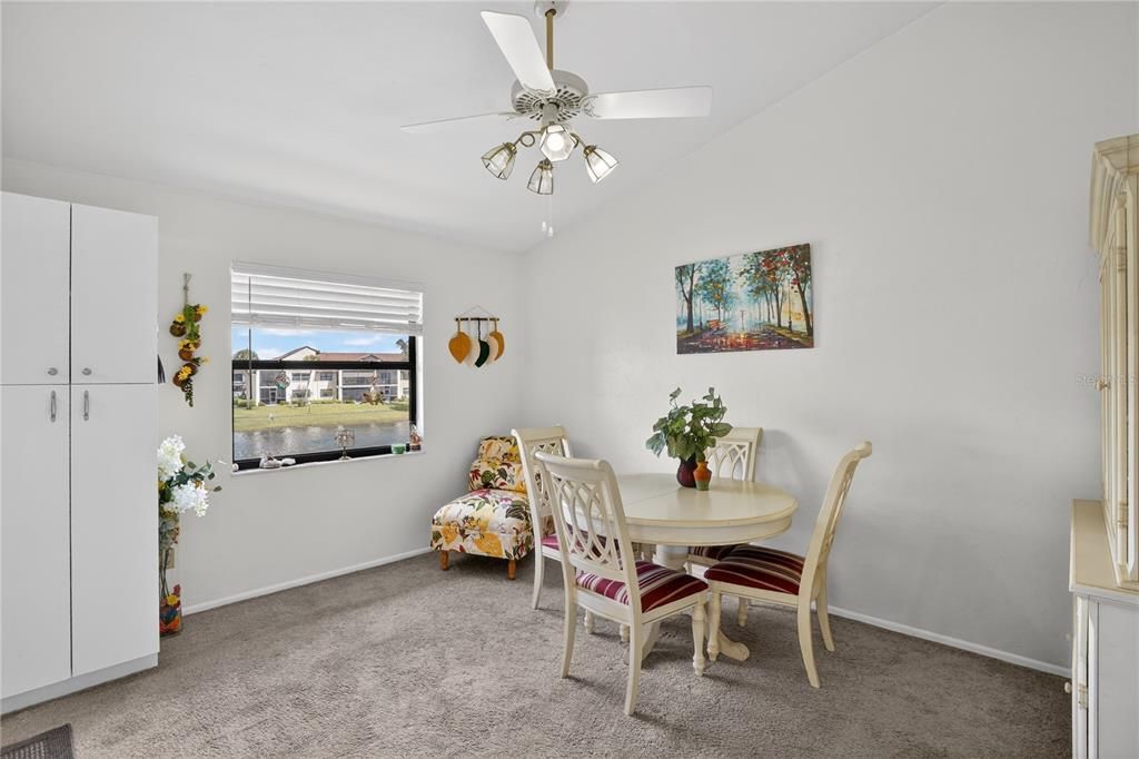 En Venta: $224,900 (2 camas, 2 baños, 1043 Pies cuadrados)