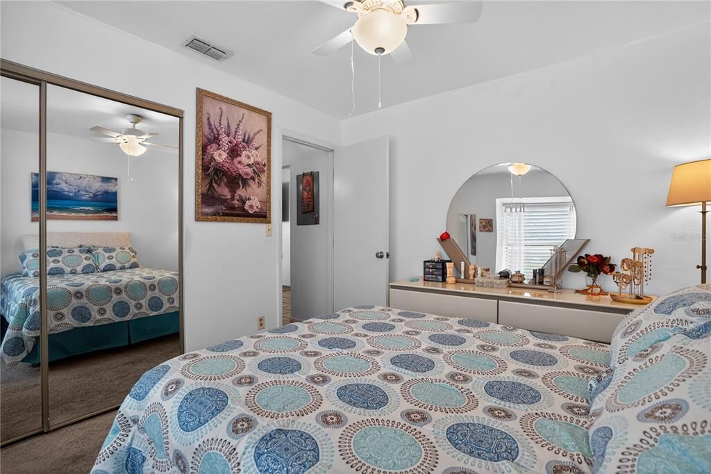 En Venta: $224,900 (2 camas, 2 baños, 1043 Pies cuadrados)