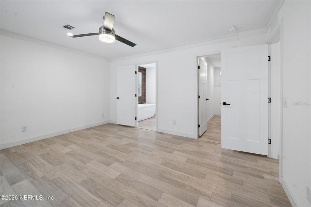 En Venta: $299,900 (3 camas, 2 baños, 1560 Pies cuadrados)