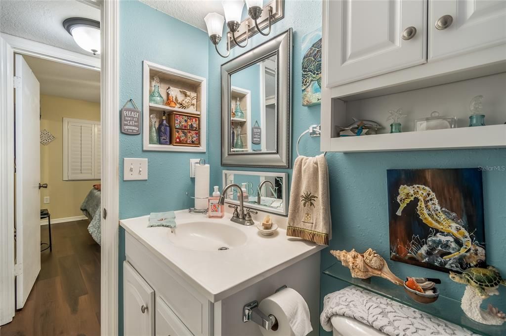 For Sale: $226,900 (2 beds, 2 baths, 970 Square Feet)