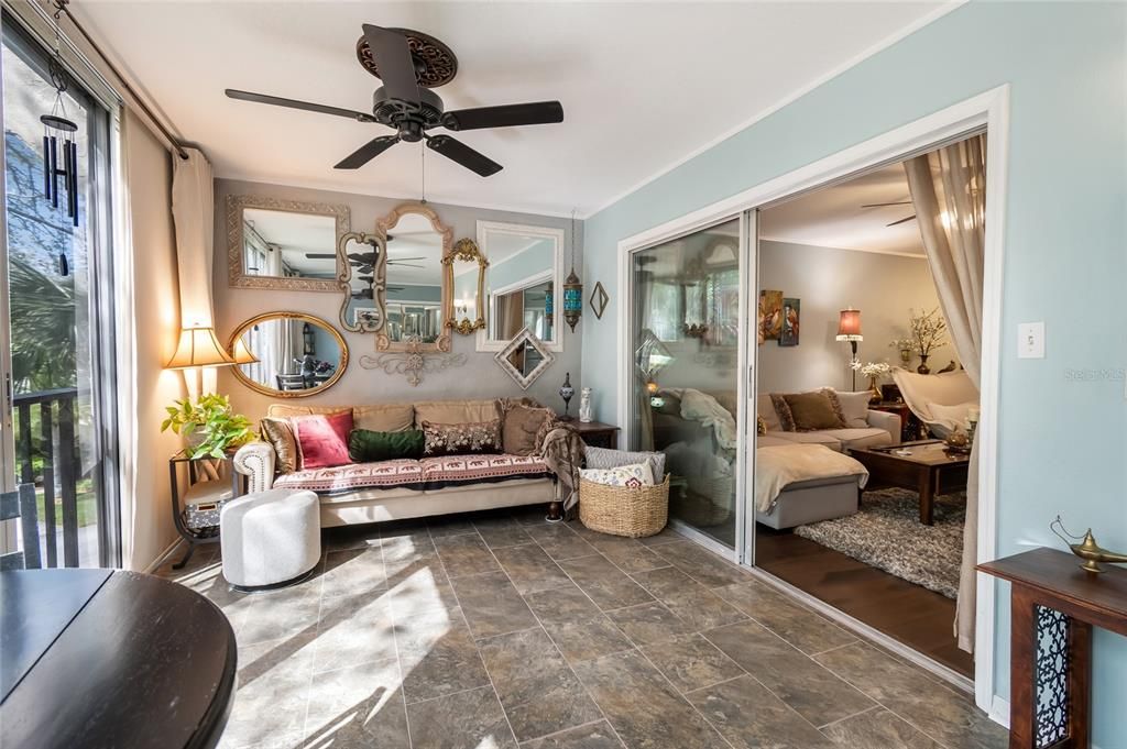 For Sale: $226,900 (2 beds, 2 baths, 970 Square Feet)