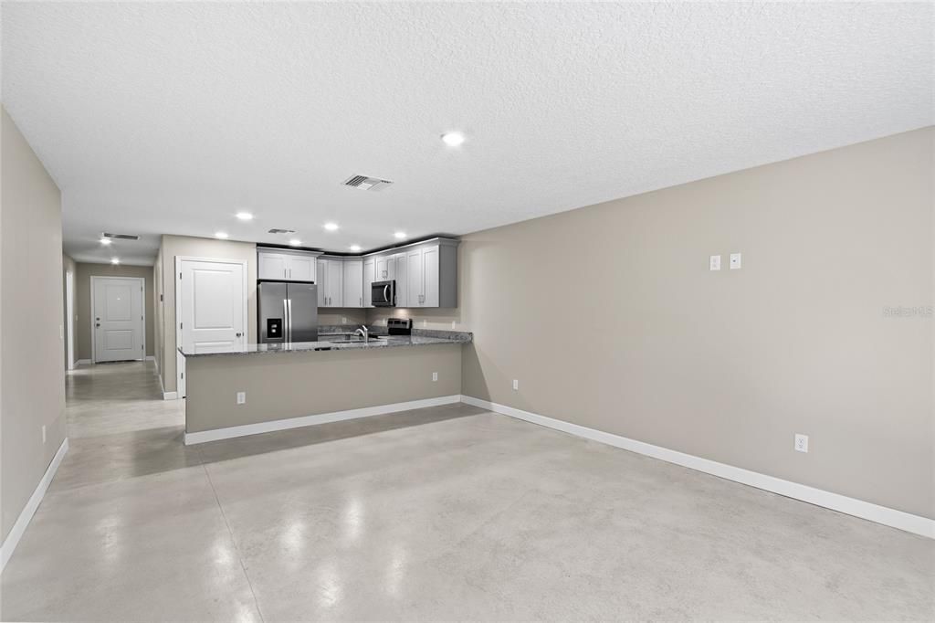 For Rent: $1,850 (3 beds, 2 baths, 1159 Square Feet)