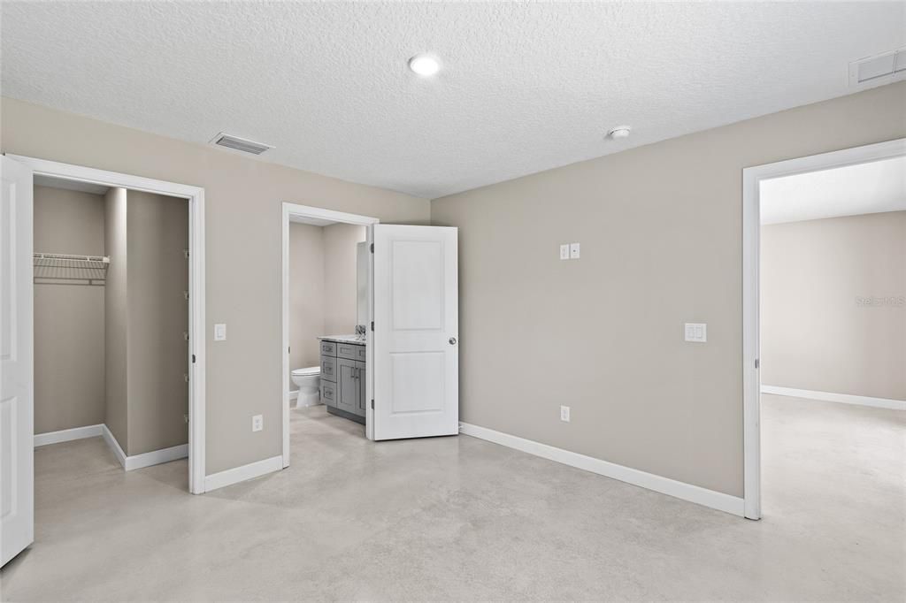 For Rent: $1,850 (3 beds, 2 baths, 1159 Square Feet)