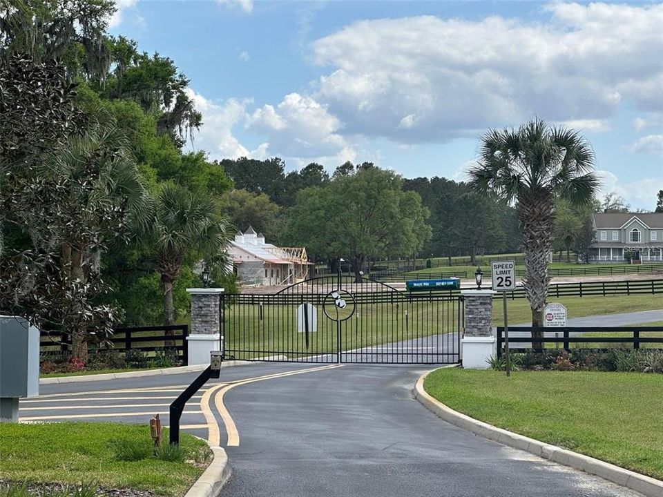En Venta: $339,999 (3.83 acres)