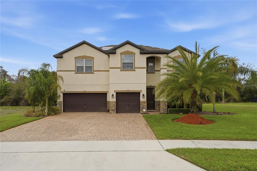 En Venta: $735,000 (6 camas, 4 baños, 3061 Pies cuadrados)