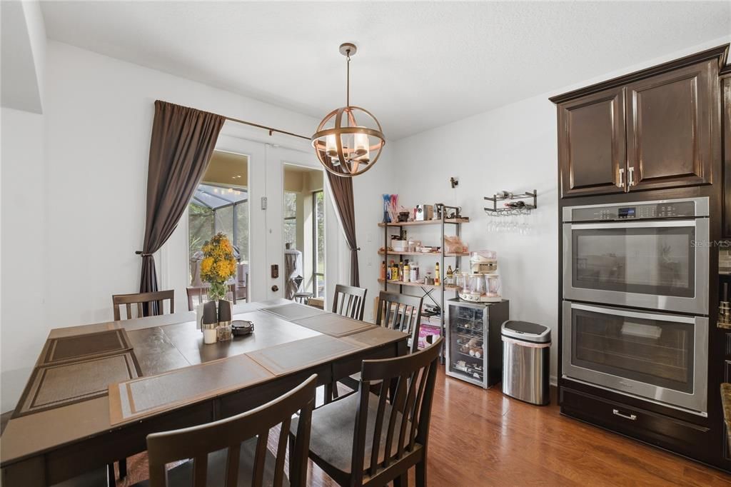 En Venta: $735,000 (6 camas, 4 baños, 3061 Pies cuadrados)