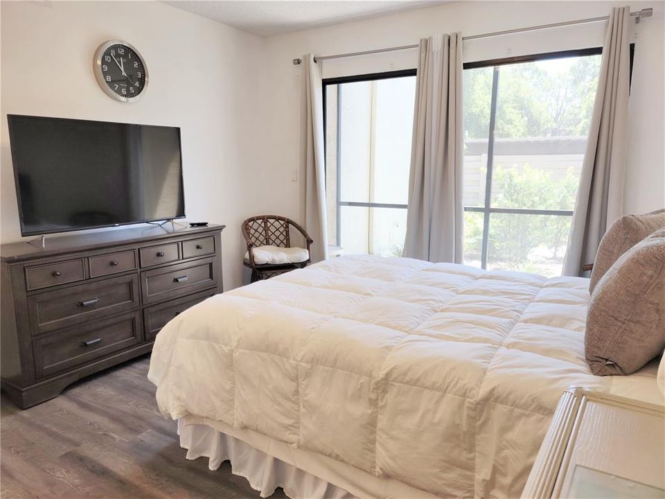 For Rent: $1,825 (2 beds, 2 baths, 888 Square Feet)