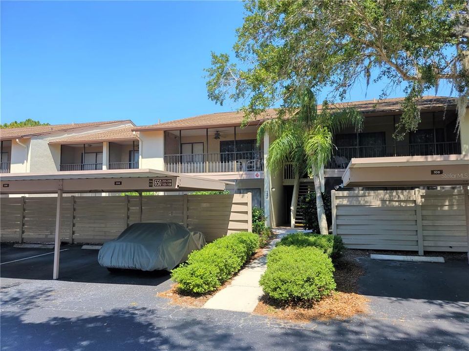 For Rent: $1,825 (2 beds, 2 baths, 888 Square Feet)