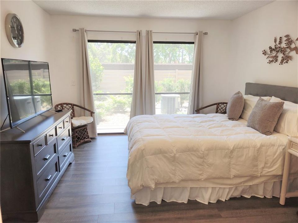 For Rent: $1,825 (2 beds, 2 baths, 888 Square Feet)