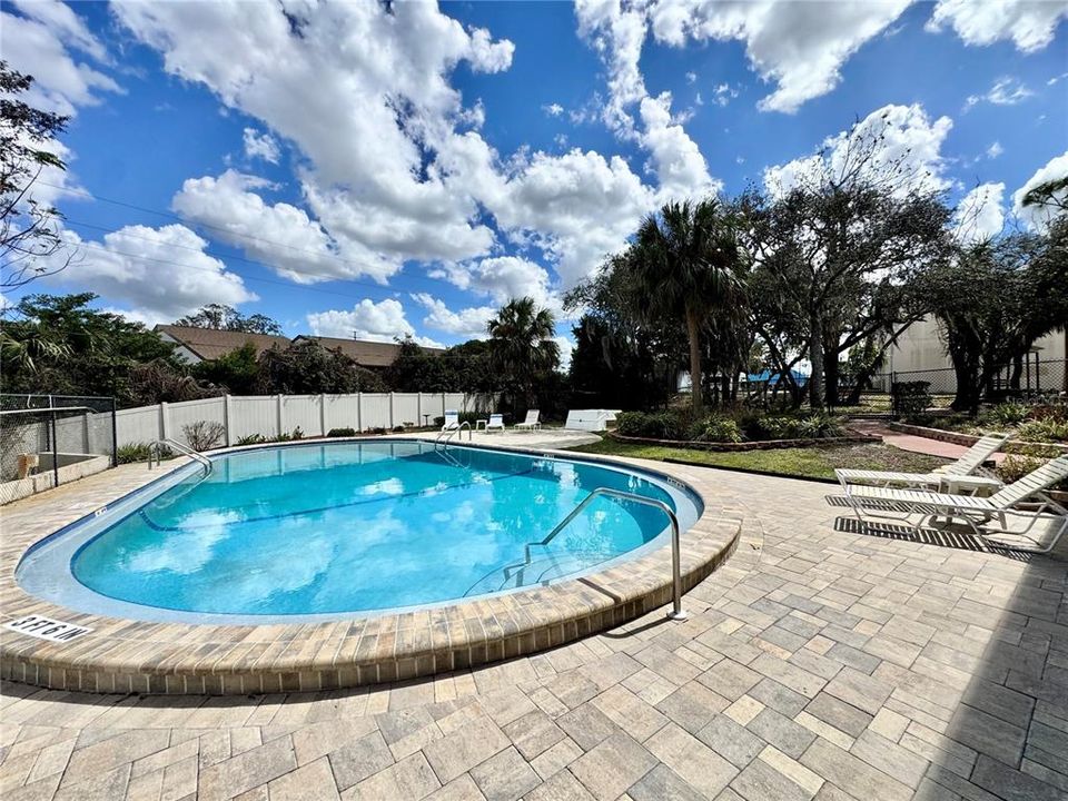 Active With Contract: $140,000 (2 beds, 2 baths, 1270 Square Feet)