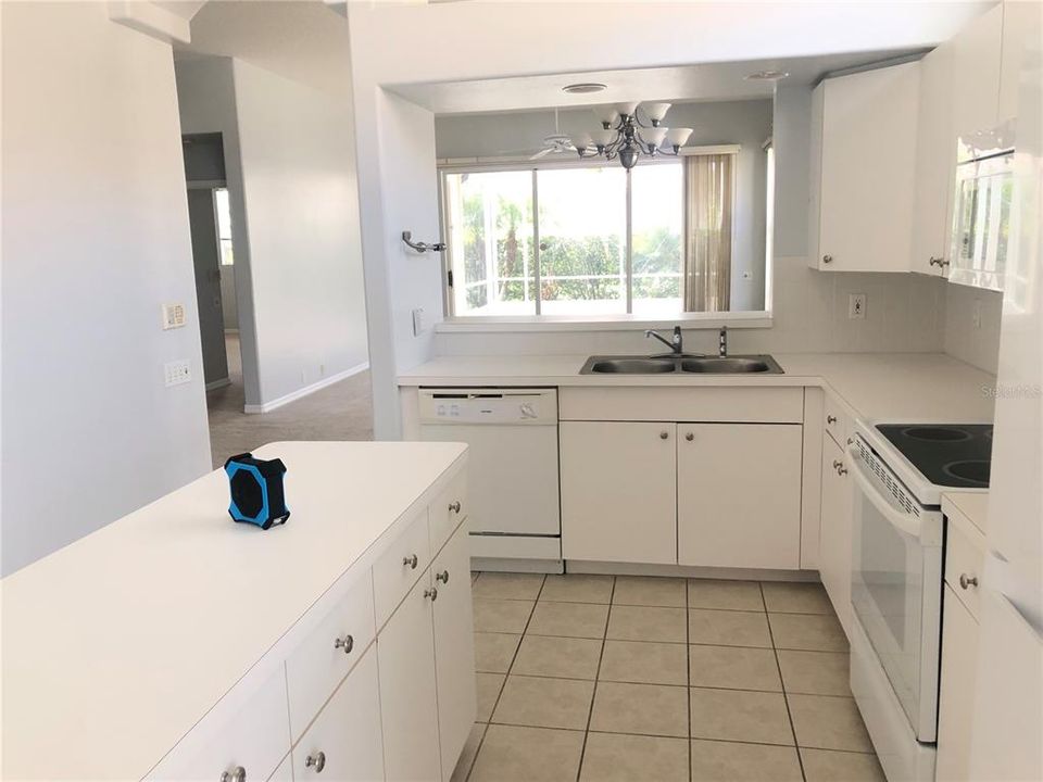 For Rent: $2,300 (2 beds, 2 baths, 1817 Square Feet)