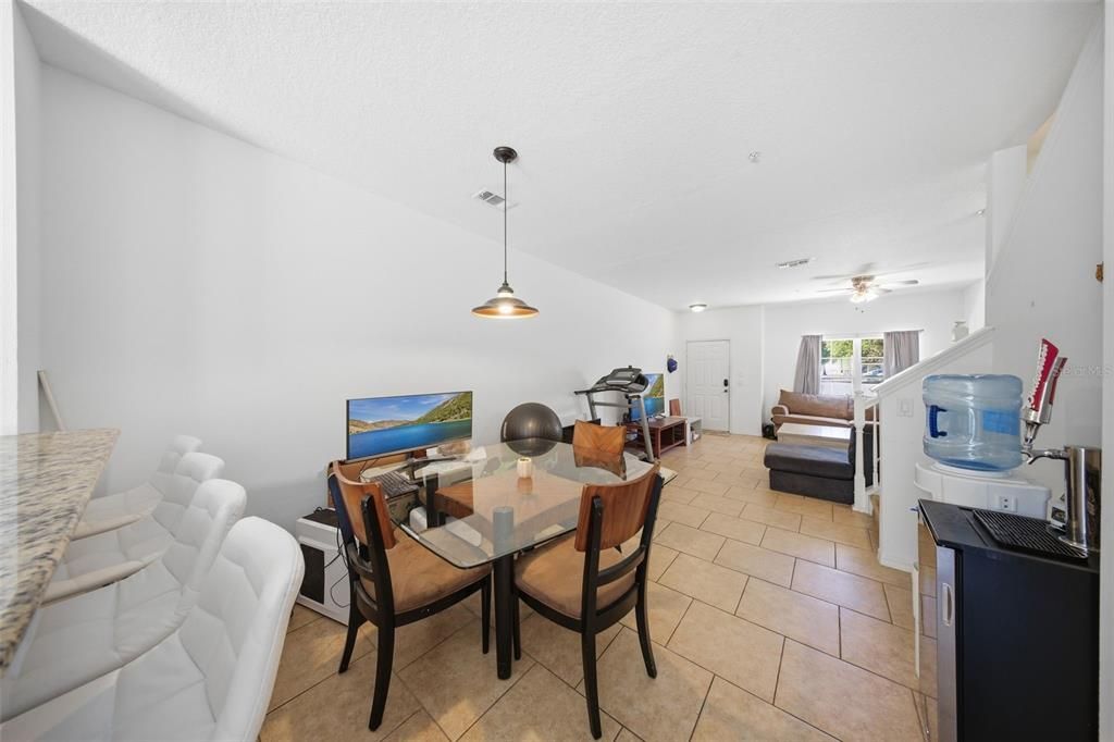 En Venta: $215,000 (2 camas, 2 baños, 1236 Pies cuadrados)