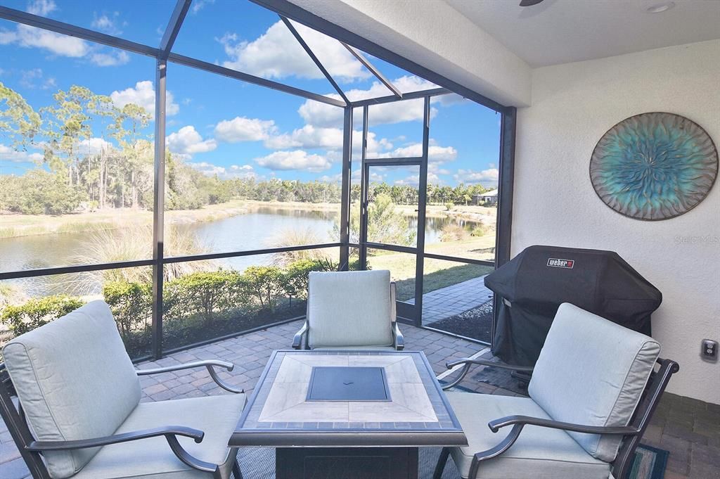 Под контрактом: $475,000 (3 спален, 2 ванн, 1845 Квадратных фут)