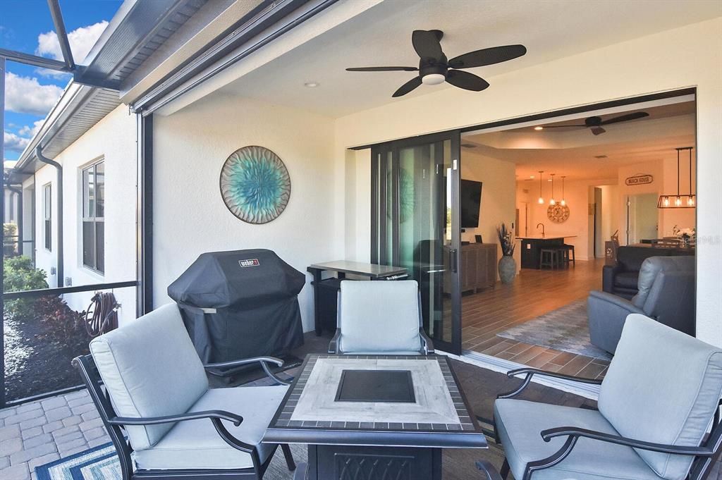 Под контрактом: $475,000 (3 спален, 2 ванн, 1845 Квадратных фут)