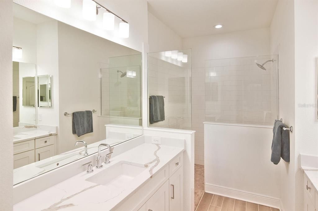 Под контрактом: $475,000 (3 спален, 2 ванн, 1845 Квадратных фут)