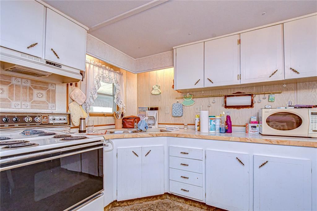 На продажу: $47,500 (2 спален, 1 ванн, 564 Квадратных фут)