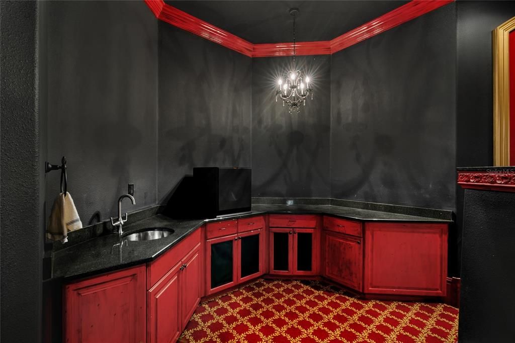 На продажу: $2,700,000 (7 спален, 8 ванн, 7240 Квадратных фут)