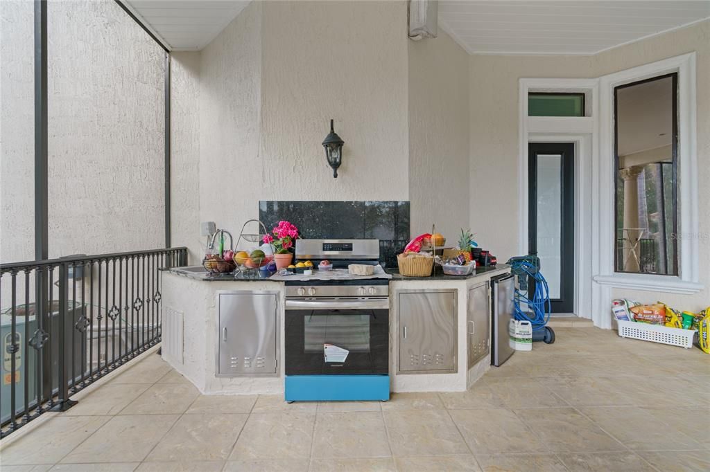 На продажу: $2,700,000 (7 спален, 8 ванн, 7240 Квадратных фут)