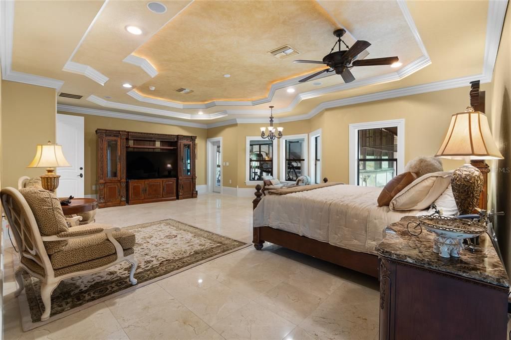 На продажу: $2,700,000 (7 спален, 8 ванн, 7240 Квадратных фут)