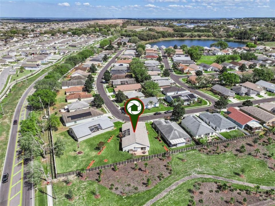 Activo con contrato: $275,000 (3 camas, 3 baños, 1744 Pies cuadrados)