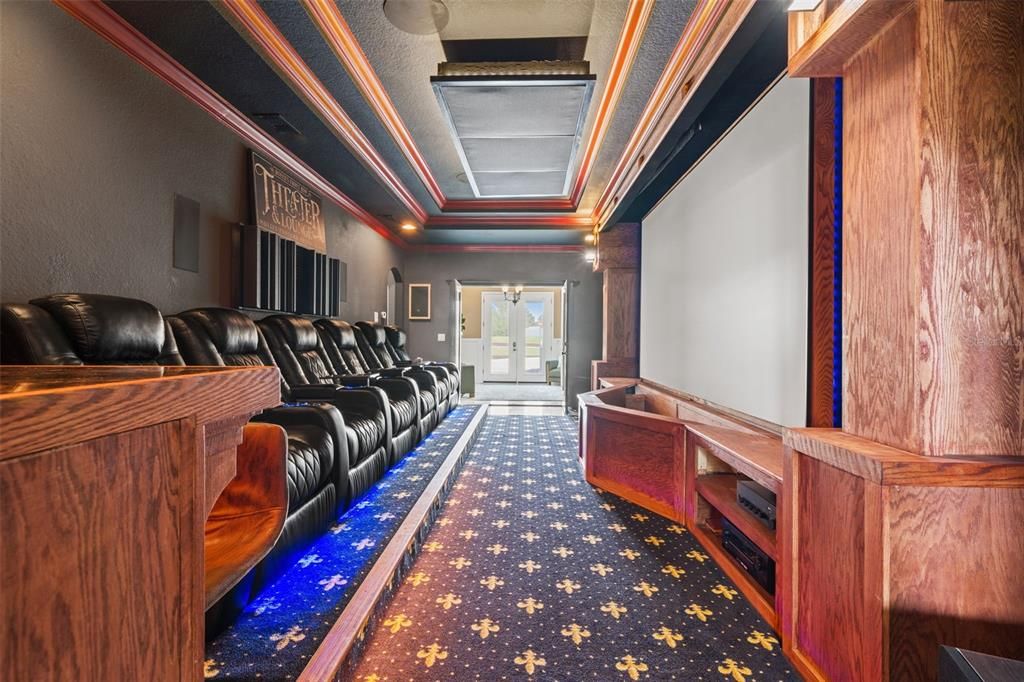 For Sale: $1,000,000 (5 beds, 5 baths, 5536 Square Feet)