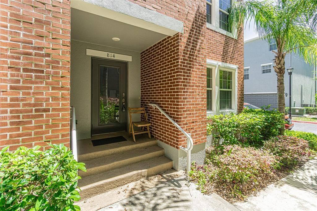 Active With Contract: $4,080 (4 beds, 3 baths, 2410 Square Feet)