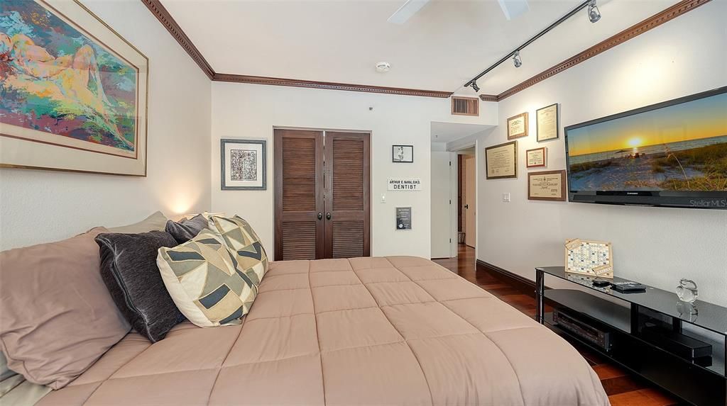 Active With Contract: $749,000 (3 beds, 2 baths, 2031 Square Feet)
