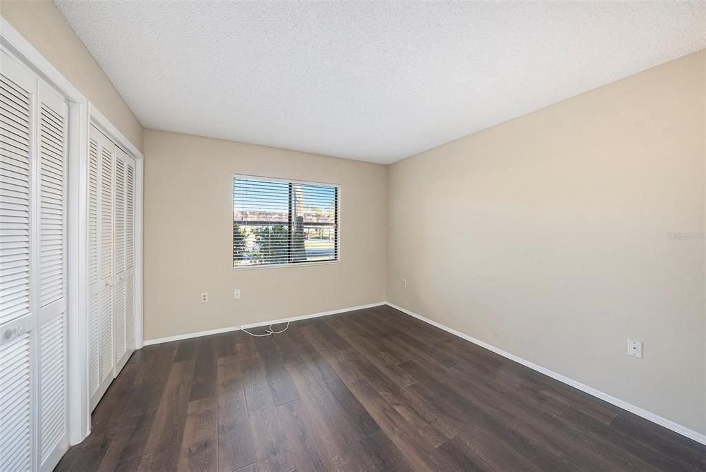 Activo con contrato: $163,000 (2 camas, 2 baños, 1094 Pies cuadrados)