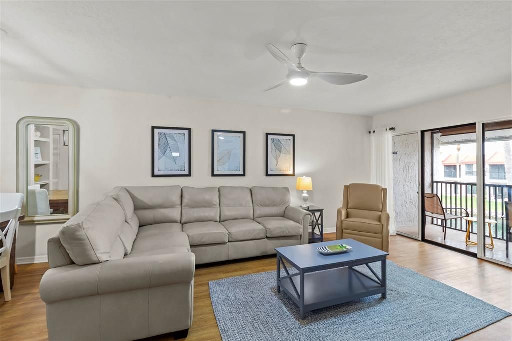 For Sale: $509,500 (2 beds, 2 baths, 1080 Square Feet)