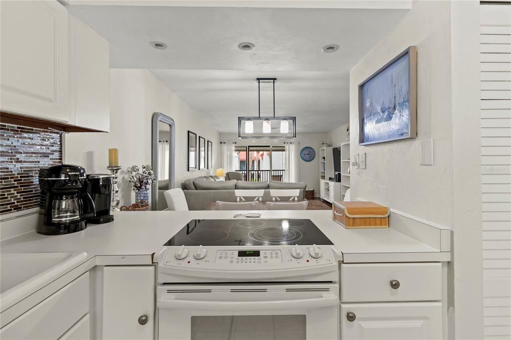 For Sale: $509,500 (2 beds, 2 baths, 1080 Square Feet)