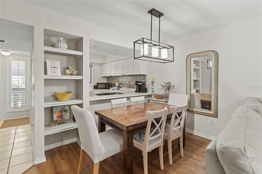 For Sale: $509,500 (2 beds, 2 baths, 1080 Square Feet)