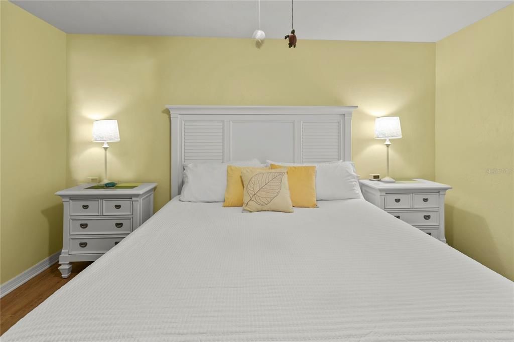 For Sale: $509,500 (2 beds, 2 baths, 1080 Square Feet)