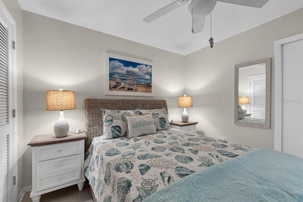 For Sale: $1,250,000 (2 beds, 2 baths, 1180 Square Feet)