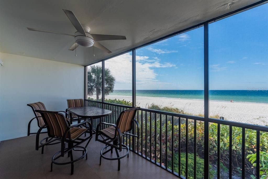 For Sale: $1,250,000 (2 beds, 2 baths, 1180 Square Feet)