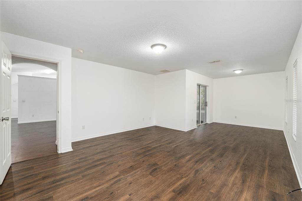 Active With Contract: $349,900 (4 beds, 2 baths, 2382 Square Feet)