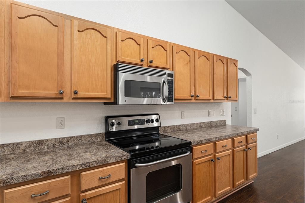 Active With Contract: $349,900 (4 beds, 2 baths, 2382 Square Feet)