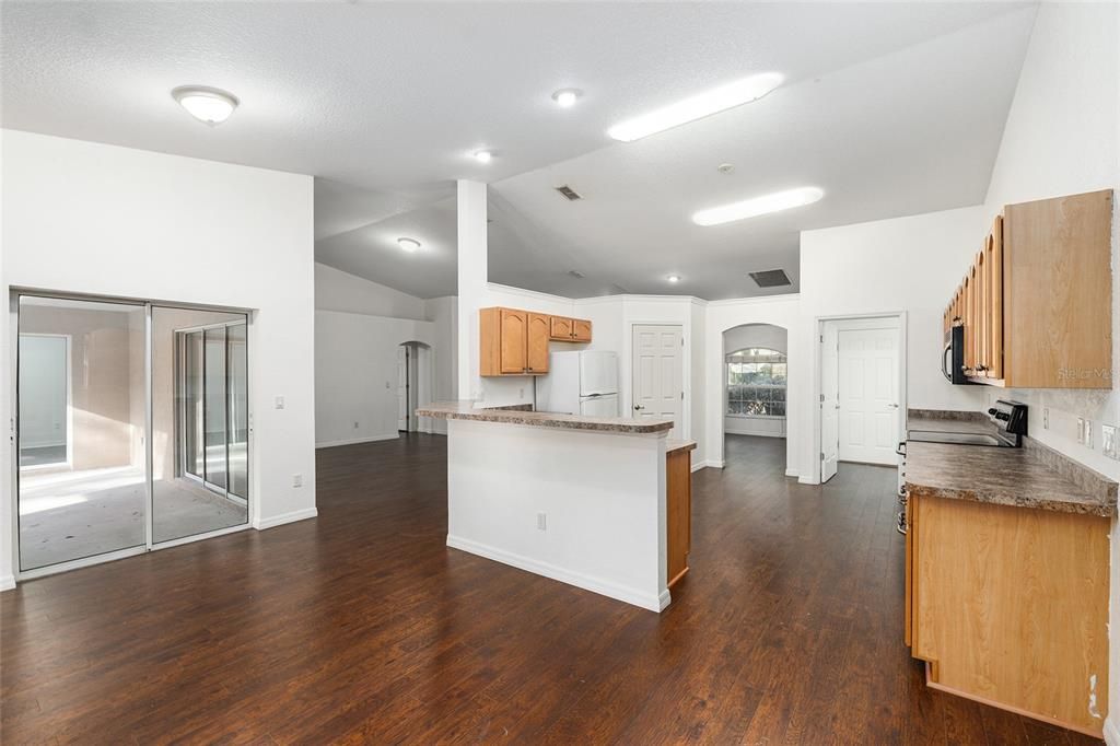 Active With Contract: $349,900 (4 beds, 2 baths, 2382 Square Feet)