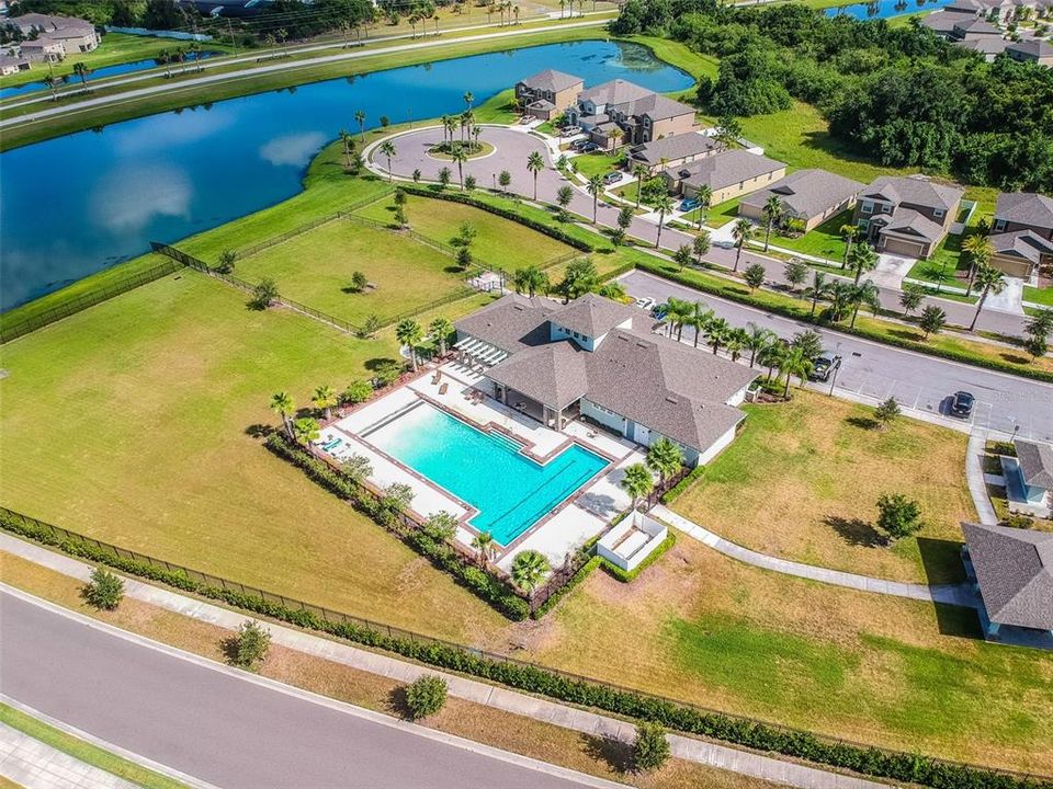 Active With Contract: $315,000 (4 beds, 3 baths, 2006 Square Feet)
